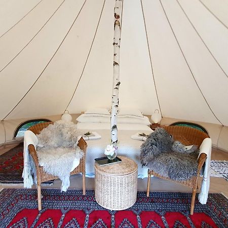 Skalbo Gardsglamping Hotel Jarvso Ngoại thất bức ảnh